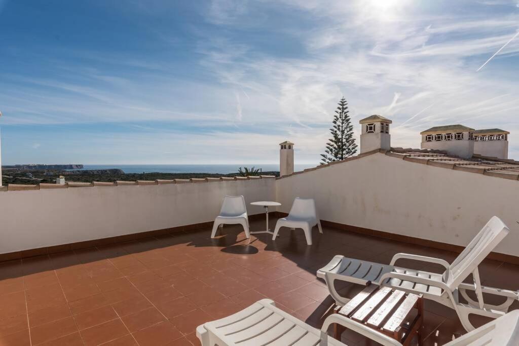 Casa do Beliche - frente praia, grande terraço privado Sagres Extérieur photo